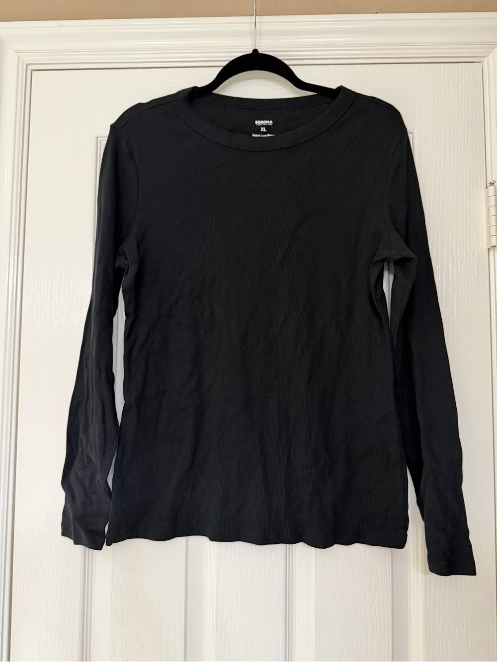 Black Long-Sleeve Crewneck Shirt